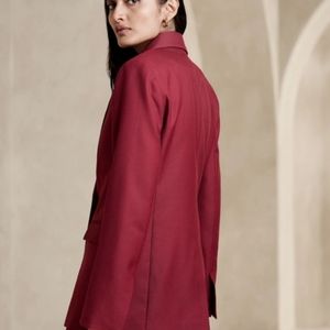 LIDO SCULPTED ITALIAN WOOL BLAZER AND PANTS -- NWT Blazer size 2